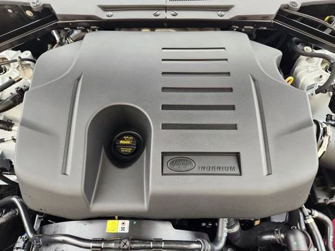 New 2026 Land Rover Defender 110 X-Dynamic SE image 21