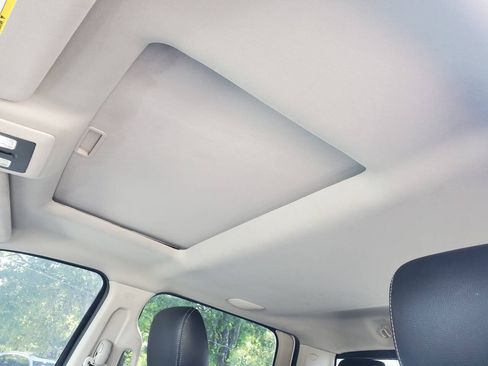 Used 2013 RAM 1500 Laramie w/ Convenience Group AWD/4WD image 13