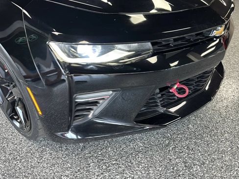 Used 2017 Chevrolet Camaro SS RWD image 29