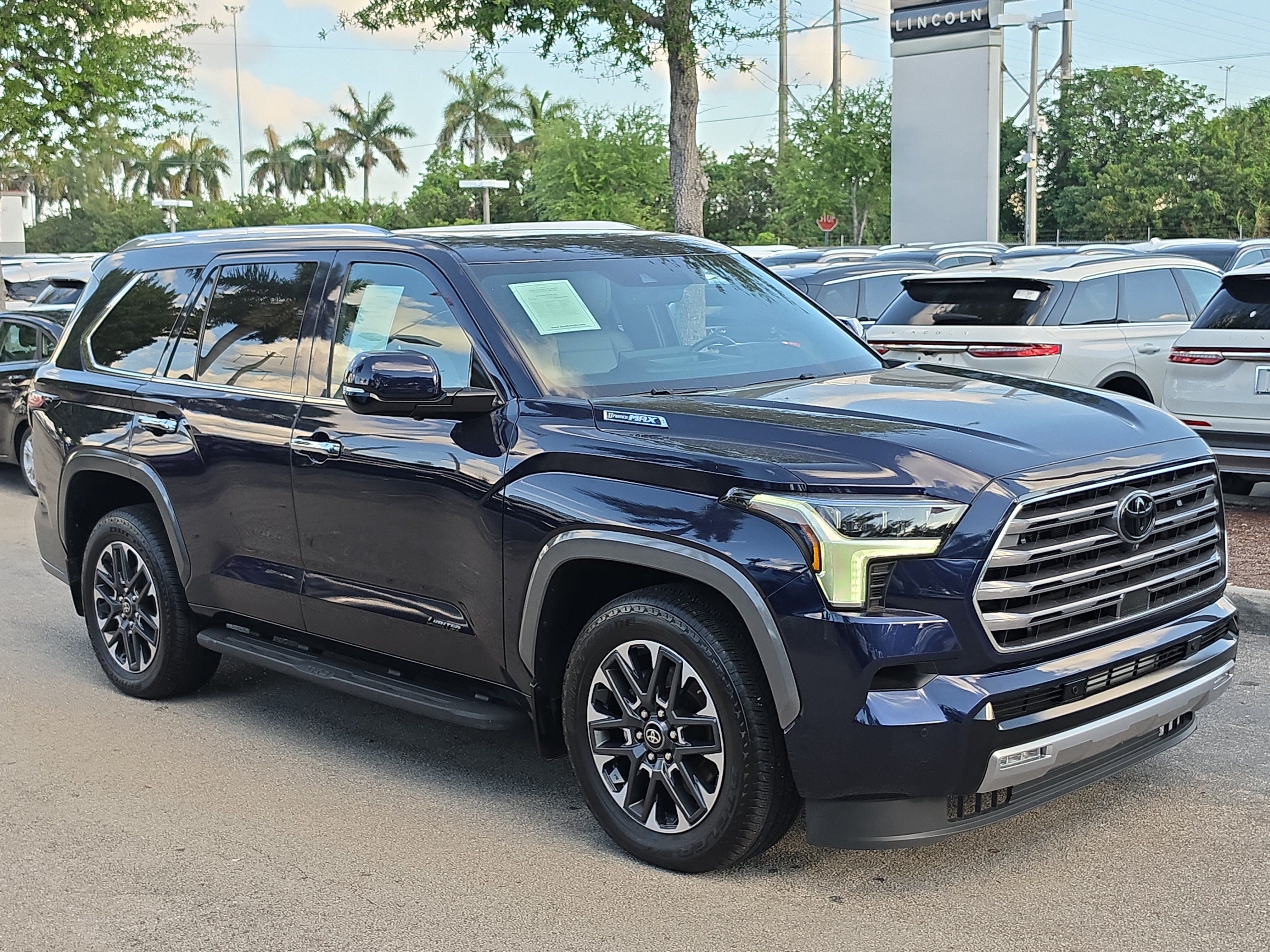 Used 2025 Toyota Sequoia Limited AWD/4WD image 27
