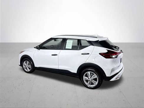 Used 2024 Nissan Kicks S image 8
