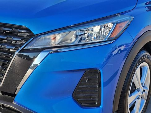 Used 2025 Nissan Kicks Play S FWD image 15