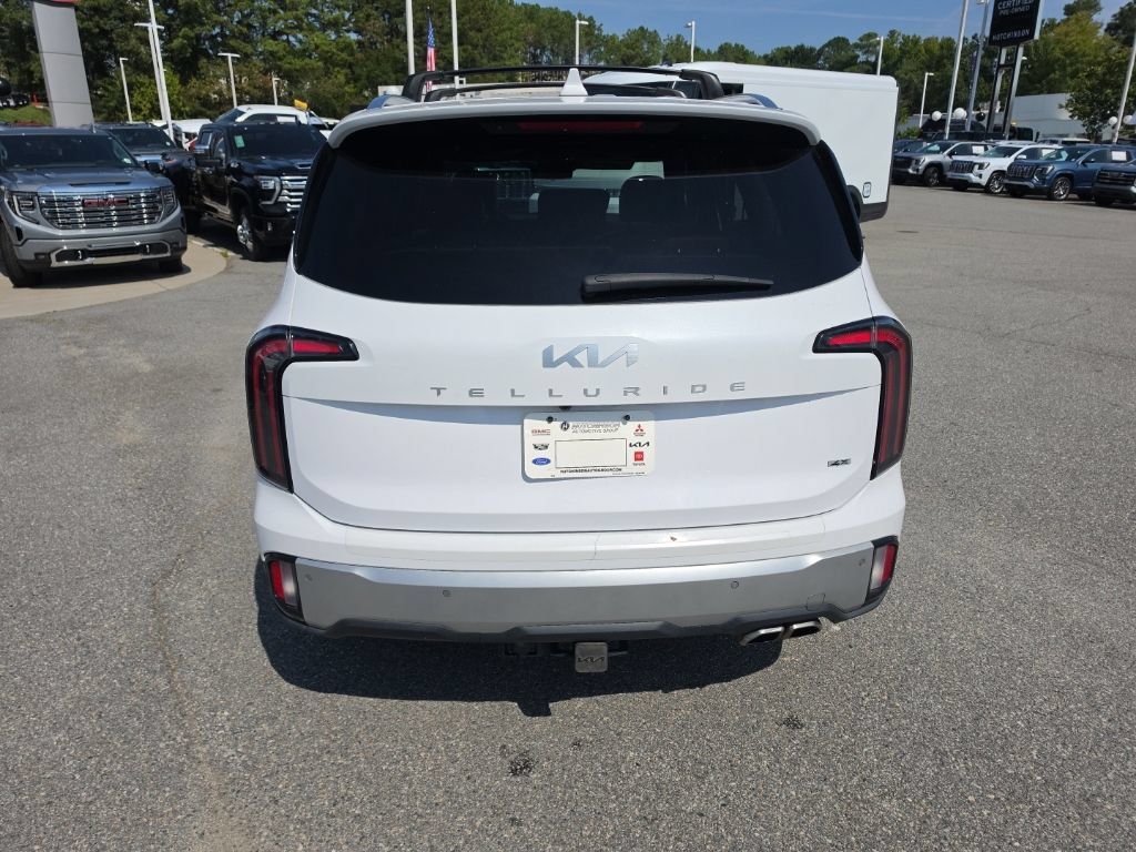 Used 2024 Kia Telluride SX Prestige w/ Towing Package AWD/4WD image 6