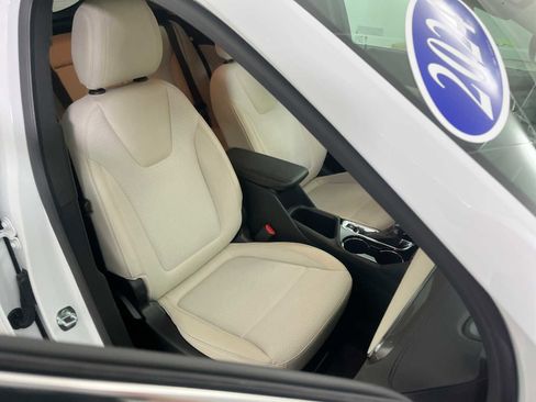 Used 2024 Buick Encore GX Preferred w/ Comfort Package AWD/4WD image 30