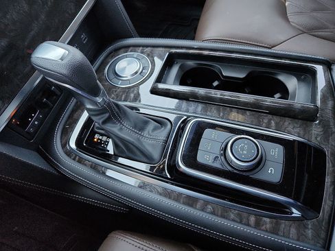 Used 2024 Nissan Armada Platinum w/ Cargo Package image 25