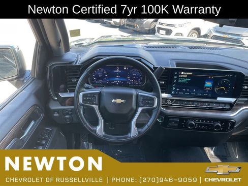 Used 2025 Chevrolet Silverado 1500 LT AWD/4WD image 20