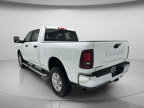Used 2026 RAM 2500 Big Horn AWD/4WD image 6