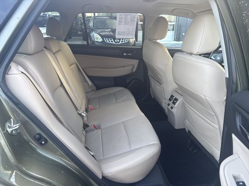 Used 2016 Subaru Outback 2.5i Limited image 12