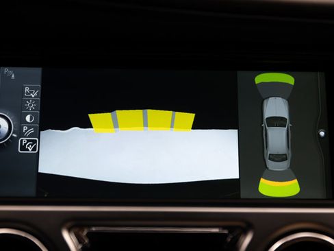 Used 2013 Rolls-Royce Ghost image 18