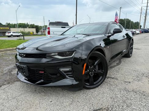 Used 2016 Chevrolet Camaro SS RWD image 25