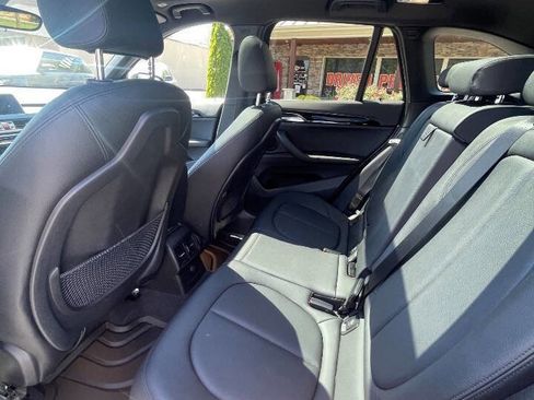 Used 2017 BMW X1 xDrive28i image 13