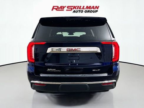 Used 2023 GMC Yukon XL SLT w/ SLT Premium Package AWD/4WD image 6