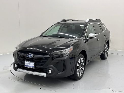 Certified 2023 Subaru Outback Touring AWD/4WD image 1