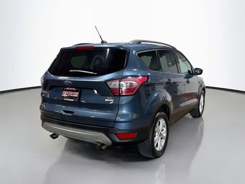 Used 2018 Ford Escape SE FWD image 6