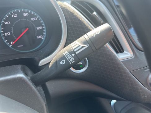 Used 2023 Chevrolet Malibu LT image 32