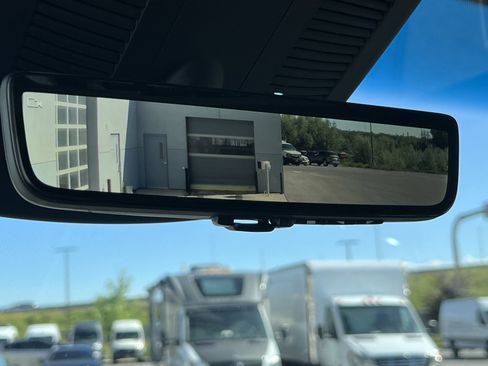 Used 2024 Mercedes-Benz Sprinter 2500 image 28