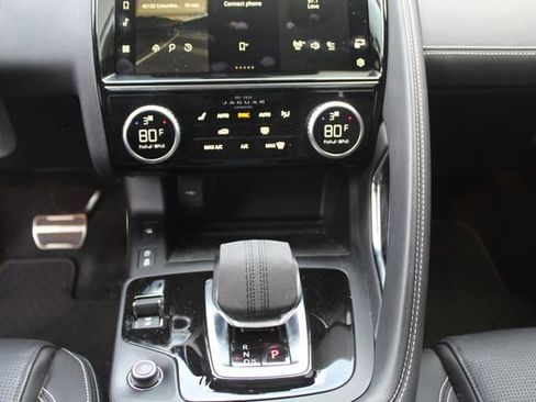 Used 2024 Jaguar E-PACE R-Dynamic SE image 16