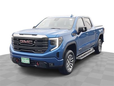 Used 2022 GMC Sierra 1500 AT4 w/ AT4 Preferred Package image 9
