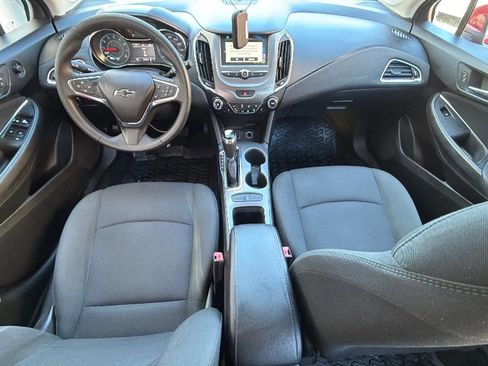 Used 2017 Chevrolet Cruze LT w/ Convenience Package FWD image 29