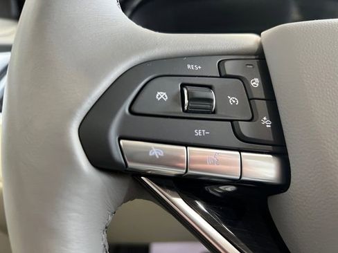 Certified 2025 Cadillac XT6 Premium Luxury AWD/4WD image 19