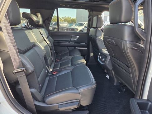 Used 2025 Ford Expedition Tremor image 18