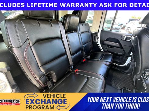 Used 2018 Jeep Wrangler Unlimited Rubicon image 22
