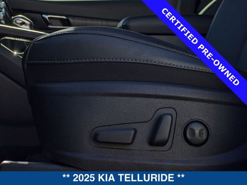 Used 2025 Kia Telluride EX image 23