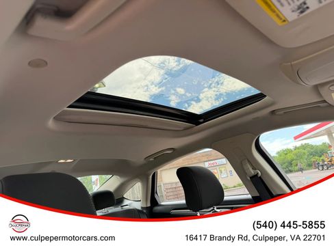 Used 2018 Ford Fusion SE FWD image 18