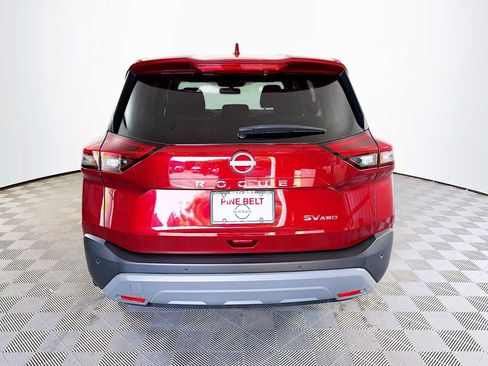Used 2023 Nissan Rogue SV AWD/4WD image 5