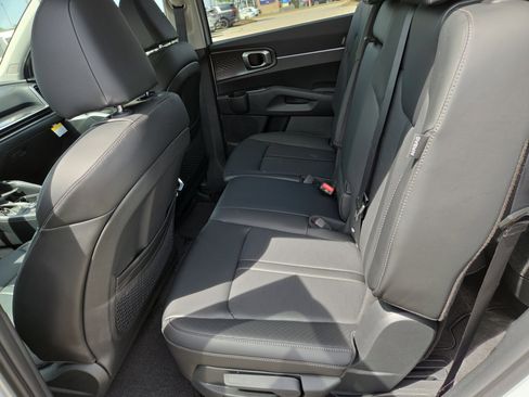 New 2026 Kia Sorento S FWD image 7