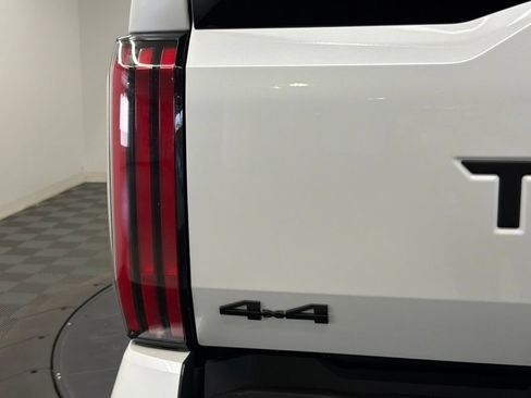 Used 2026 Toyota Tundra Platinum w/ TRD Off-Road Package AWD/4WD image 13