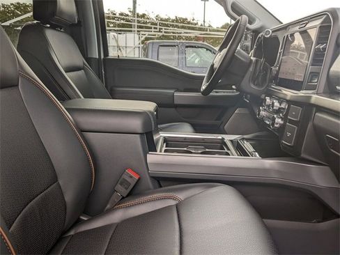 New 2025 Ford F250 Lariat w/ Lariat Ultimate Package image 39