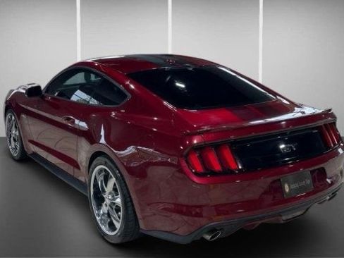 Used 2017 Ford Mustang GT Premium w/ Equipment Group 401A image 7