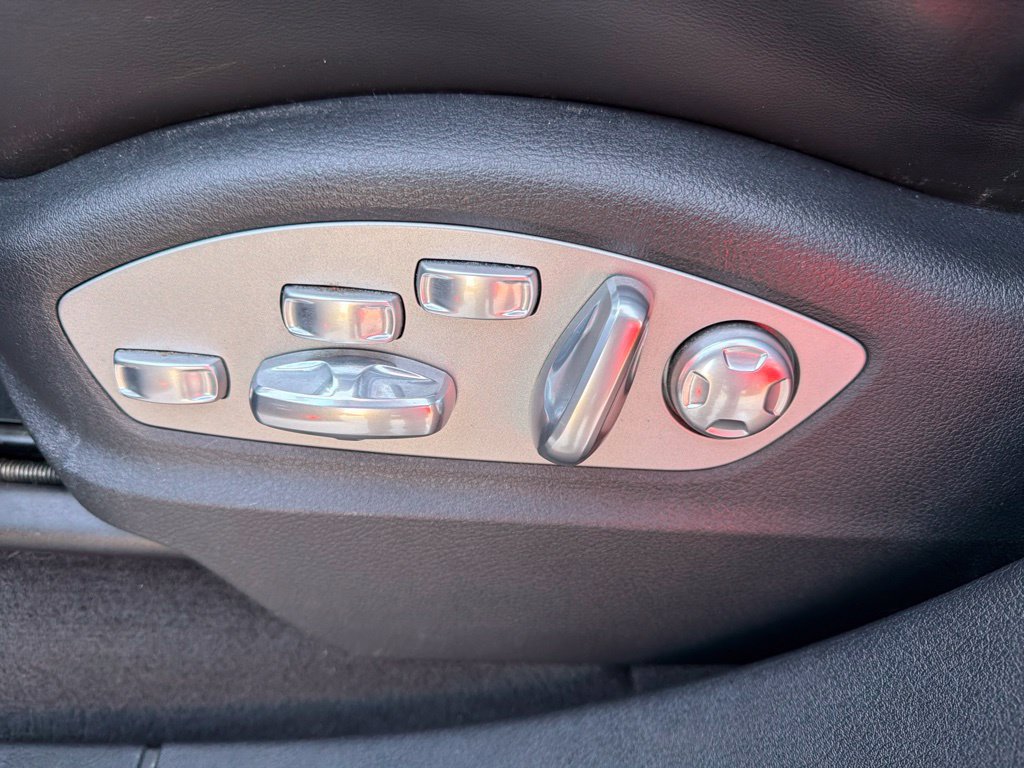 Used 2016 Porsche Cayenne GTS AWD/4WD image 21