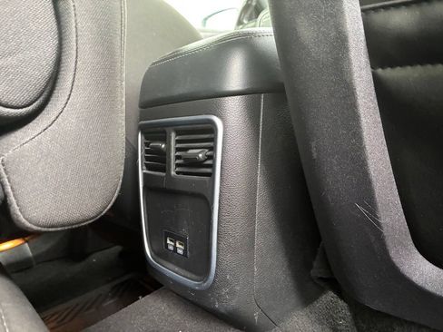 Used 2022 Dodge Charger GT RWD image 13