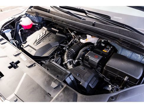 Used 2023 Kia Carnival SX image 29