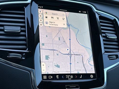 Used 2025 Volvo XC90 B6 Ultra image 23