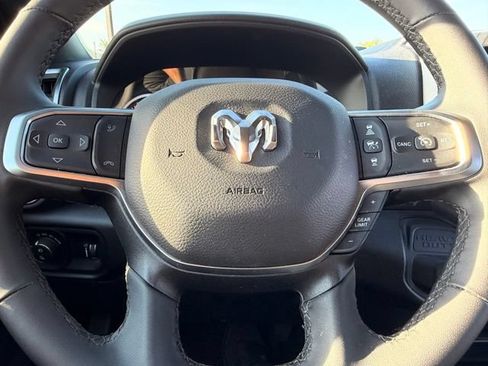 Used 2025 RAM 2500 Big Horn AWD/4WD image 14