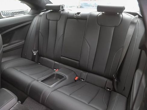 Used 2025 BMW 230i Coupe w/ Premium Package RWD image 20