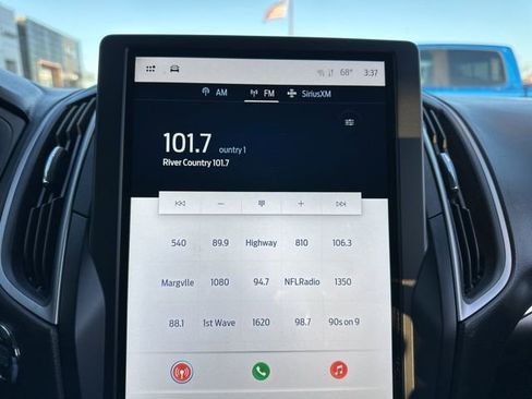 Used 2022 Ford Edge SEL w/ Convenience Package image 10