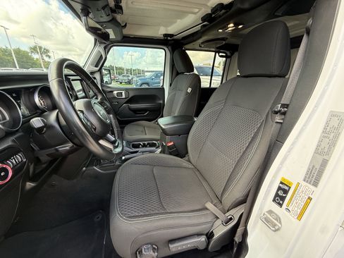 Used 2021 Jeep Wrangler Unlimited Sport AWD/4WD image 27