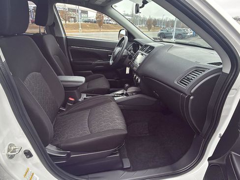 Used 2020 Mitsubishi Outlander Sport ES image 18