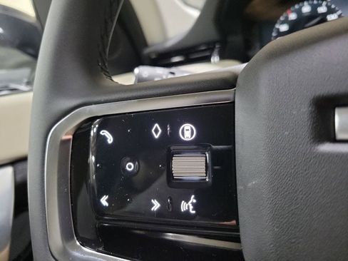 New 2025 Land Rover Discovery Sport S image 15