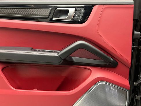 Certified 2022 Porsche Cayenne Turbo GT AWD/4WD image 19