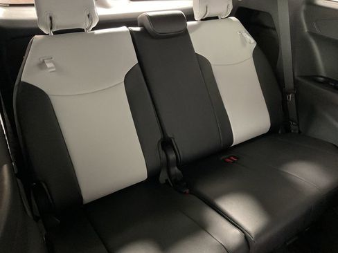New 2026 Toyota Sienna XSE image 21