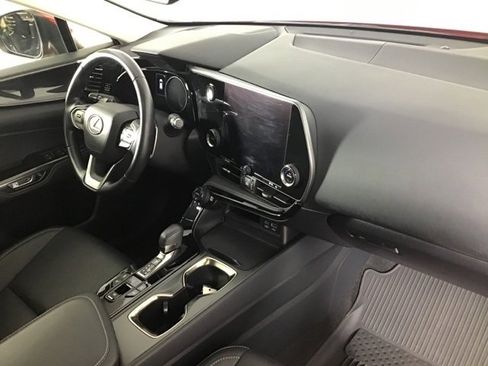 Used 2022 Lexus NX 250 AWD image 18