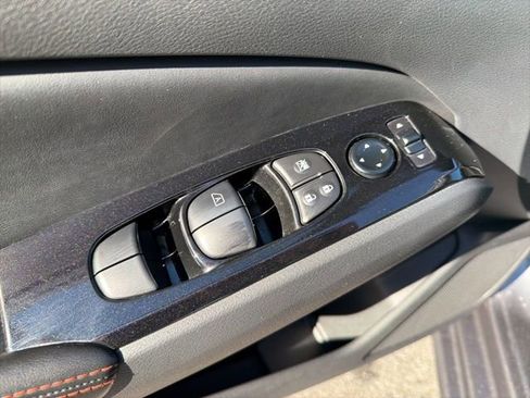 Used 2024 Nissan Altima 2.5 SR image 11