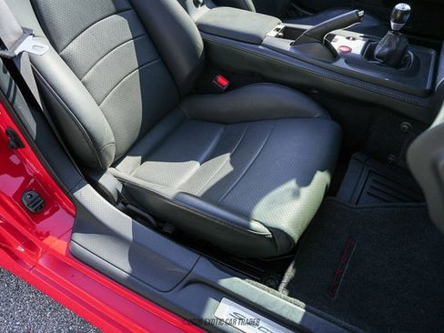 Used 2004 Honda S2000 image 40