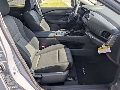 New 2026 Nissan Rogue SV w/ Cold Weather Package FWD image 33