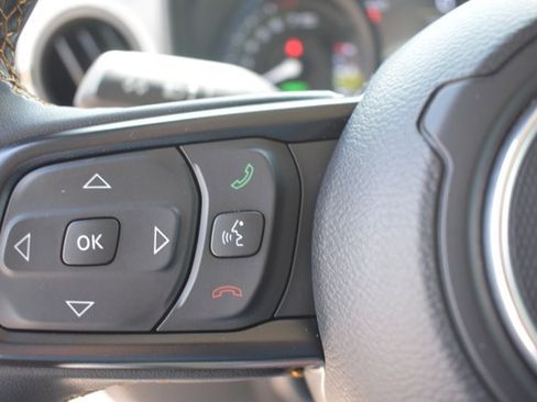 Used 2024 Jeep Wrangler Unlimited AWD/4WD image 19